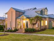 UNDER OFFER! UNDER OFFER! UNDER OFFER!