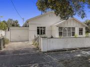 Low maintenance living with space