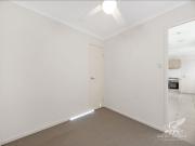 Low Maintenance Townhouse! Close to Schools, Shops, Medical!