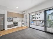 Low Maintenance Unit Close to Hospital & Amenities