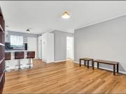 Low Maintenance Unit in Prime Location