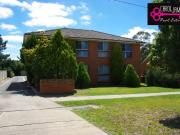 Low Maintenance Upstairs Unit