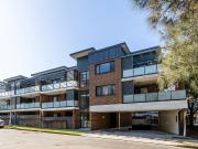 Low Strata Rare 1 Bedroom + Study in a Thriving Growth...