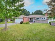 Lower 19 Peacham Cres Crescent