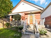 Lower 25 Knight Street