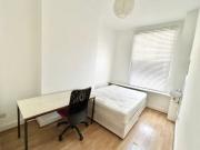 Lower Clapton Road, Hackney E5, 6 bedroom flat to rent...