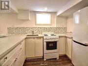 Lower Fl 47 Newbury Drive, Newmarket, ON, L3Y 4P9 house...