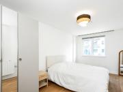 Lower Mast House, Woolwich SE18, 2 bed flat to rent,...
