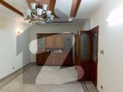 Lower portion available for rent in f6