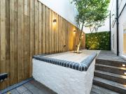 Lowndes Square, Knightsbridge SW1X, 3 bed maisonette to...