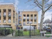 Lowther Road, London E17, 2 bed flat to rent, £1,950 pcm...