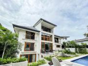 Loyal Grand Villas 6BR House for Sale in Quezon City Nr....