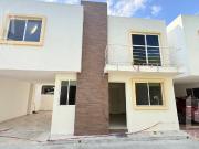 ?LTIMA CASA DISPONIBLE EN VENTA! Col. del Pueblo a solo...