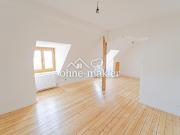 Lübecker Lebensart à la française – großer Altbau mit...