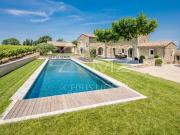 Luberon Belle maison en pierres avec piscine