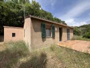 Luberon, Gignac, Petite maison de plain pied à rénover...