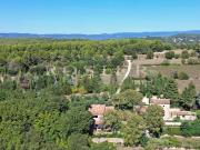 Luberon: maison d’architecte au cœur d’une propriété de...