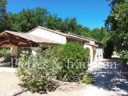 Luberon, Roussillon, maison de plain pied au calme avec...