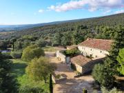 Luberon, superbe mas sur cour et vue panoramique 275m²...