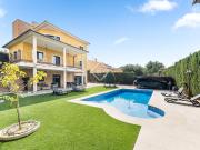 Lucas Fox Alicante presenta esta espectacular villa de...
