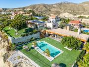 Lucas Fox Alicante se complace en presentar esta casa...