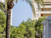 Lucas Fox presenta esta casa en venta en una...