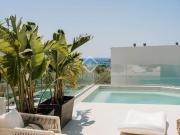 Lucas Fox presenta esta exclusiva villa de obra nueva,...