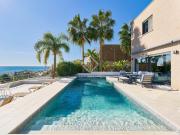 Lucas Fox presenta esta magnífica villa de lujo en...