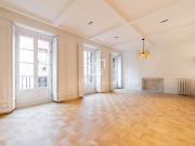 Lucas Fox presenta este extraordinario piso exterior de...