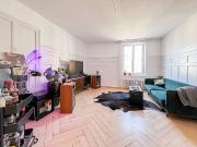 Luftige 4.5 Zi. Jugendstil Wohnung mit Balkon