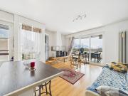 LUGANO MOLINO NUOVO Accogliente attico di 2.5 locali...