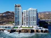 Lujo Frente al Mar Redefinido – Residencia Espaciosa con...