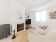 LUJO, PRIVACIDAD y un ENTORNO NATURAL LUJO, PRIVACIDAD y un ENTORNO NATURAL