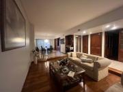Lujosa casa con 4 dormitorios 409 m2 cubiertos + jardín...