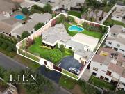 Lujosa casa familiar con Piscina La Planicie