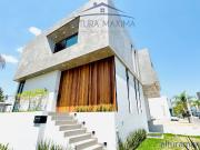 Lujosa Casa Nueva en Venta Condominio Villa Verona...