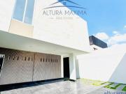 Lujosa Casa Nueva en Venta Villa Universitaria Zapopan