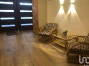 LUJOSA RESIDENCIA CON CASA PRINCIPAL Y TRES...