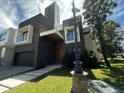 Lujosa Residencia en Venta, Coto Pontevedra, Puerta de...