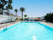 Lujosa vida costera con vistas panorámicas al mar — San...