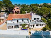 Lujosa Villa Costera Con Apartamento De Invitados Cerca...