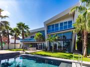 Lujosa y Moderna Villa en Venta Frente a la Playa en Canc?n