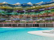 Lujoso atico con impresionantes vistas al puerto...