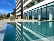 Lujoso departamento con pileta en venta frente al lago...