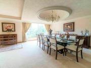 Lujoso Departamento en Lomas Country Club