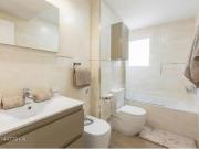 Lujoso y exclusivo piso en primera línea Playa Poniente...