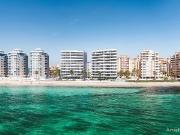 Lujosos Apartamentos con Vistas al Mar en La Manga Costa...