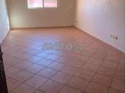 Lumineux appart vide au plein de Gueliz