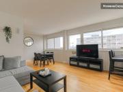 Lumineux et Calme parking commun