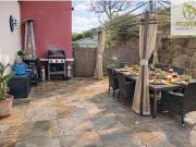 LUMINOSA CASA ADOSADA DE 3 DORMITORIOS